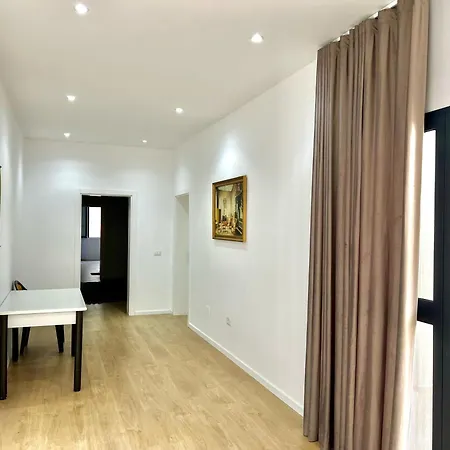 Malaj 2 * فلورا